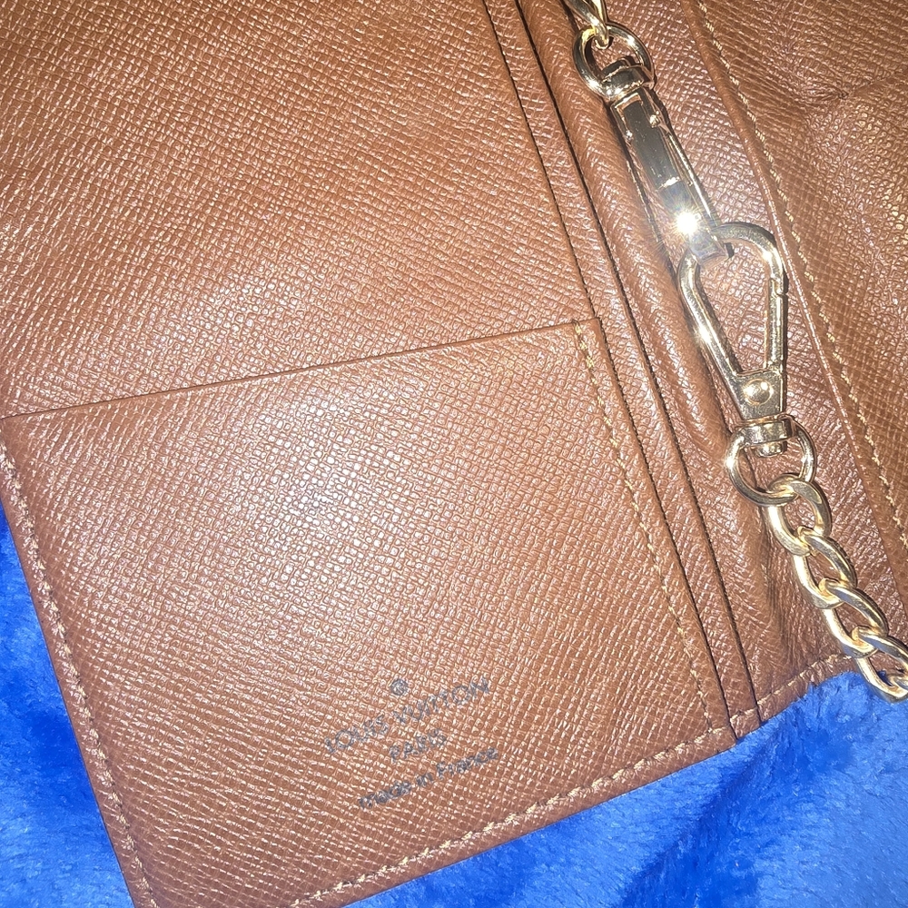 Louis Vuitton Monagram Sarah Wallet LV - Picture 7 of 8